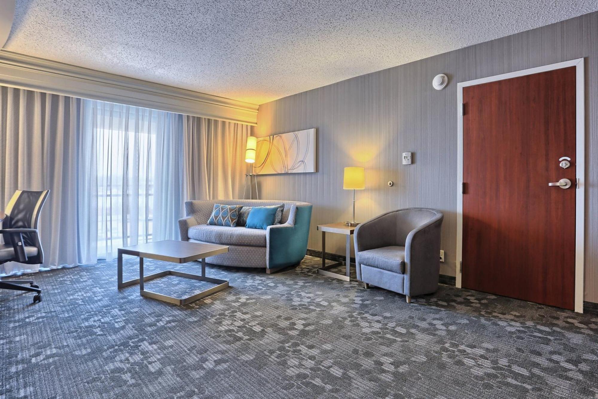 Courtyard By Marriott Harrisburg West/Mechanicsburg Ngoại thất bức ảnh